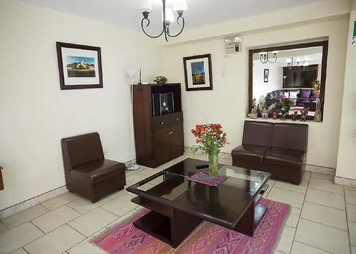 Yucay Plaza