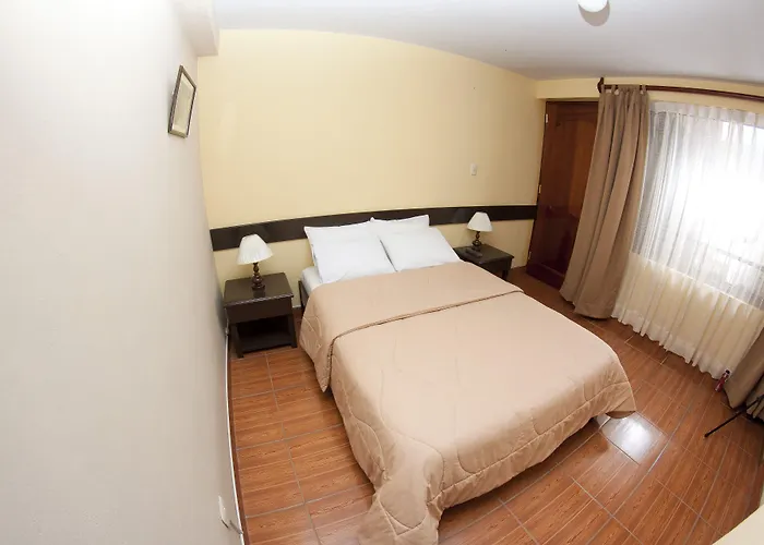 Inn Yucay Plaza 2*