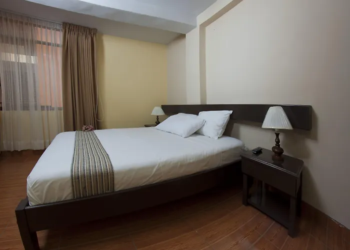 Yucay Plaza Herberg